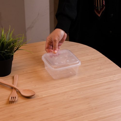 Felton FSQ650 clear square food container, 650mL, 135 × 135 × 65 mm